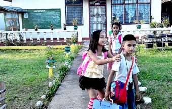 2017 Philippine budget focuses on education, social services, & infrastructure