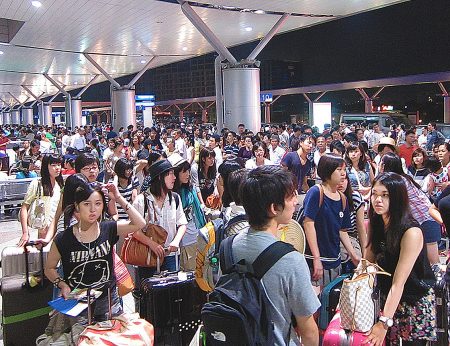 No relief in sight to Tan Son Nhat Airport's growing pains