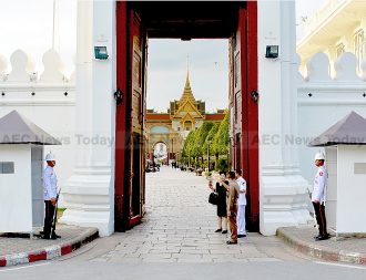 Mourning King Bhumibol at Sanam Luang