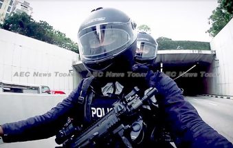 Traffic snarls no problem for Singapore’s rapid deployment troops (HD video)