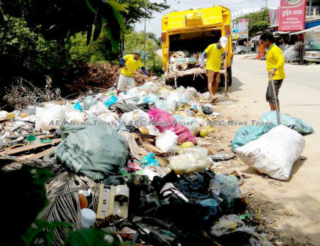 To much for one company: Phnom Penh now generates up to 3,000 tonnes of garbage a day