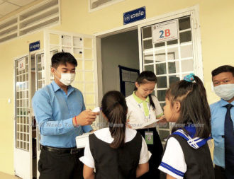 Cambodian students practice coronavirus hygiene
