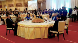 Hun Sen dismisses power transfer myth, calls for improved journalism standards